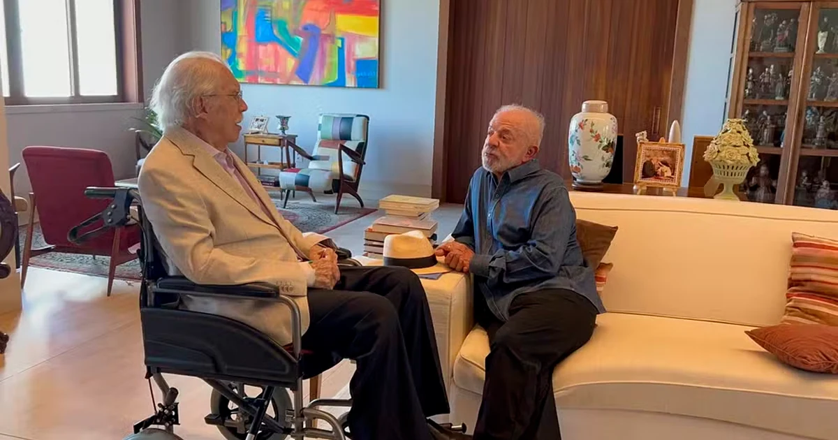 Lula e José Sarney durante encontro em São Luís.